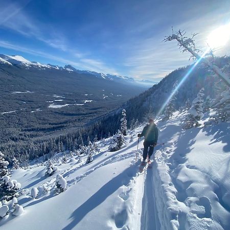 The Lodge At Bow Lake Lake Louise Bagian luar foto