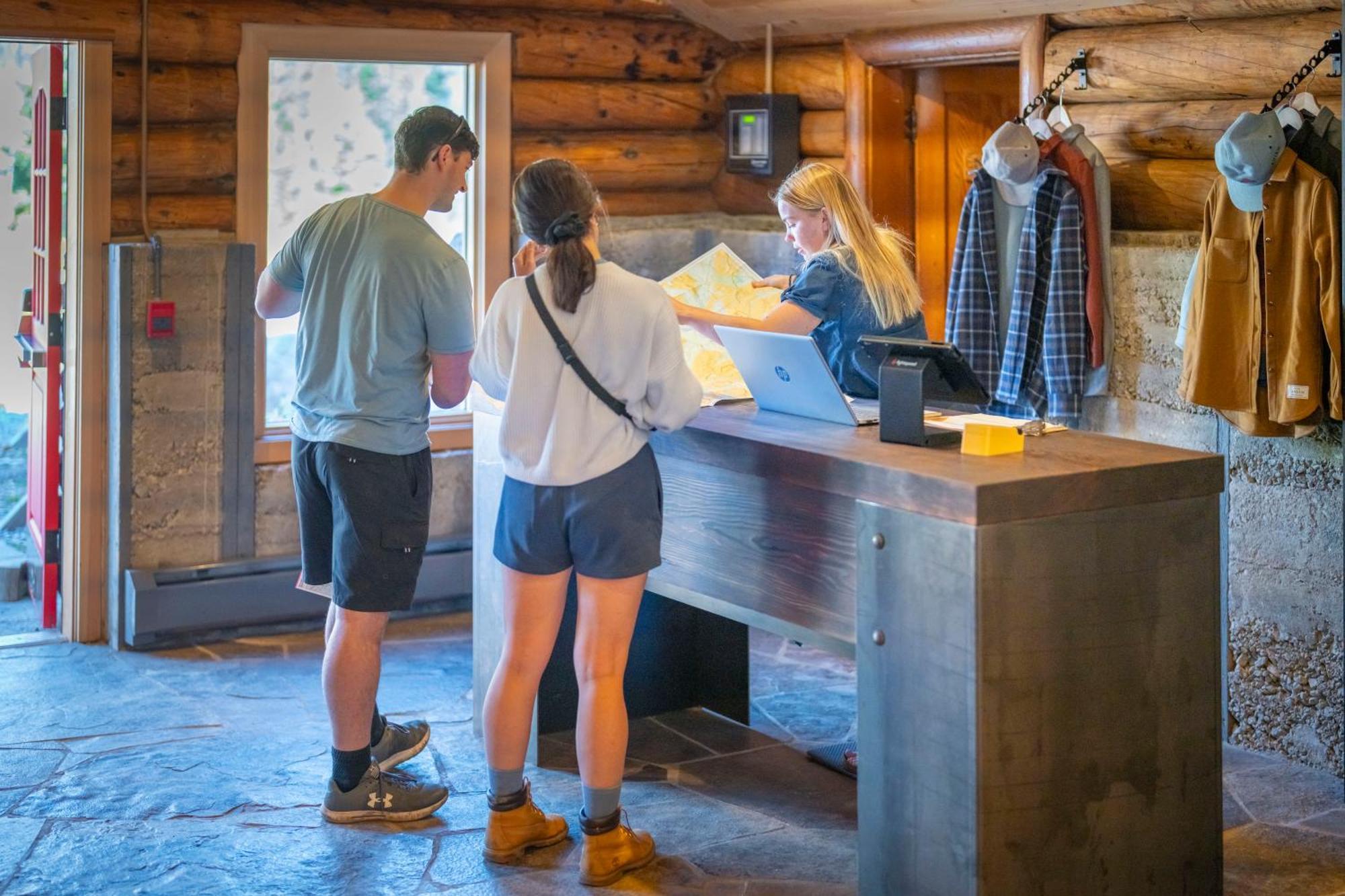 The Lodge At Bow Lake Lake Louise Bagian luar foto