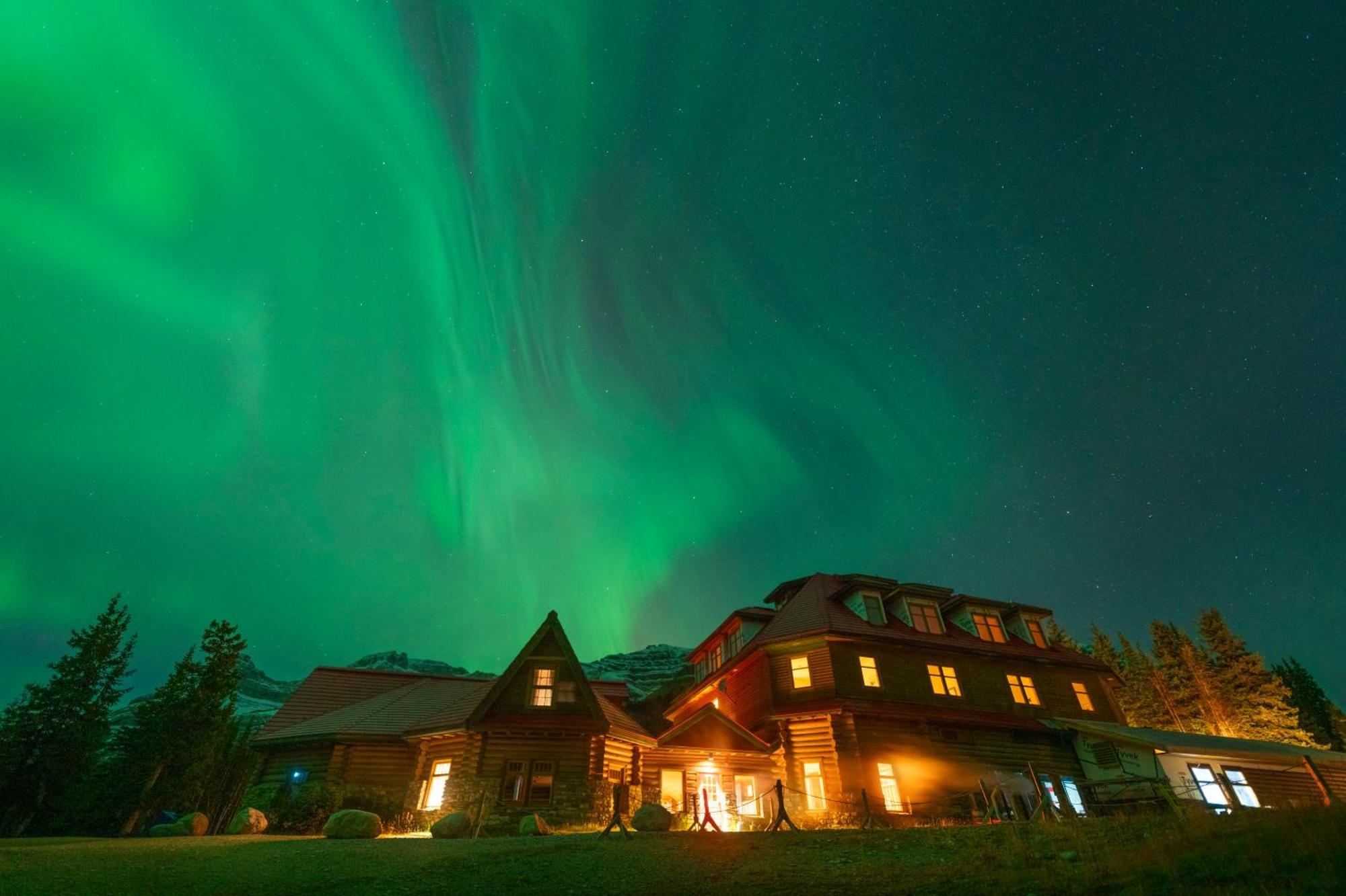 The Lodge At Bow Lake Lake Louise Bagian luar foto